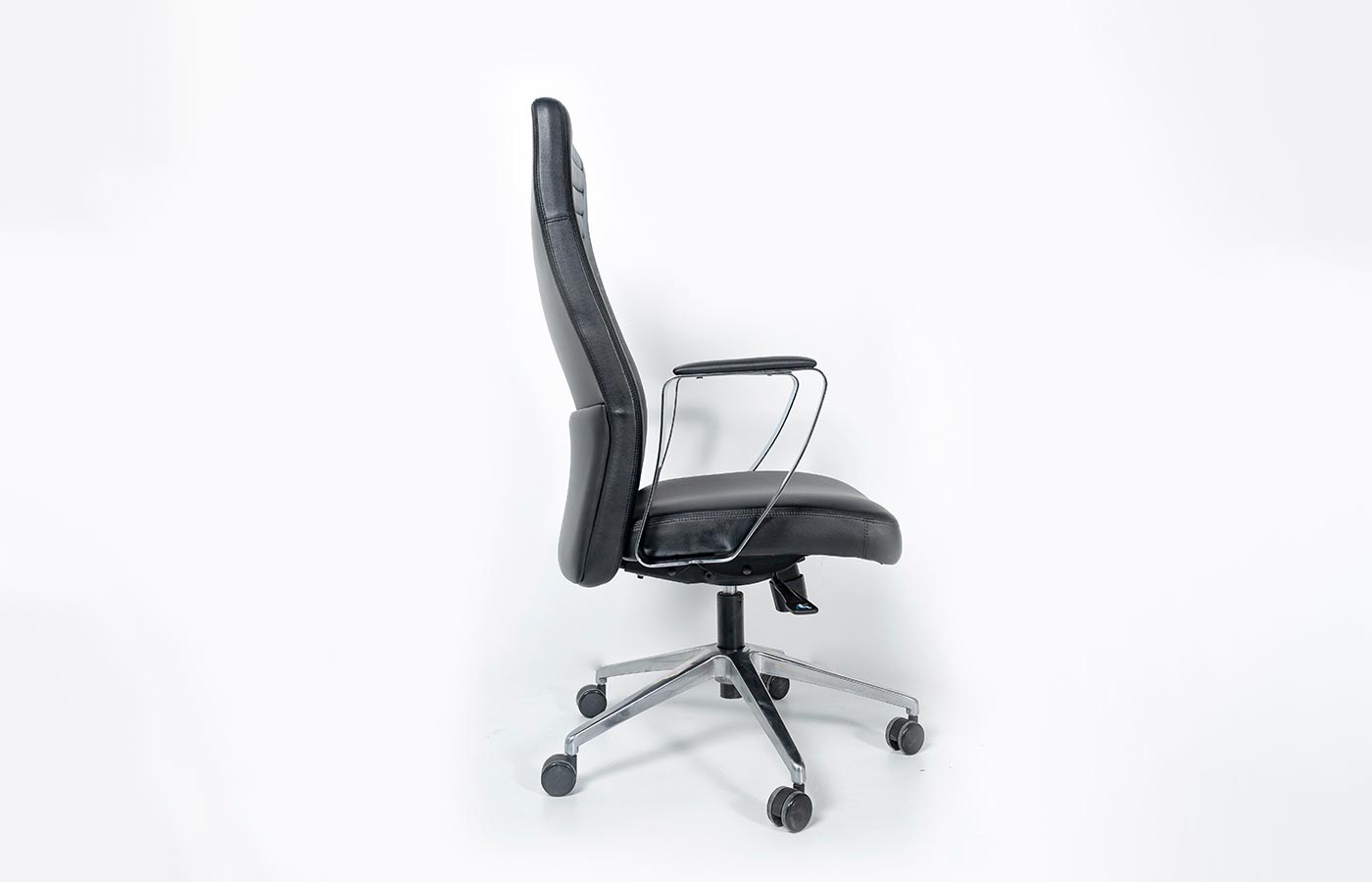 Titan Executive Chair 2