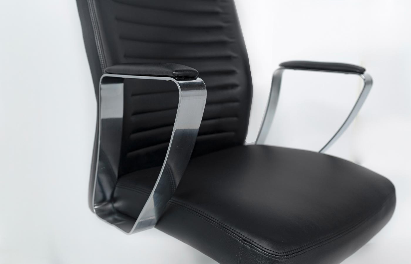 Titan Executive Chair 4